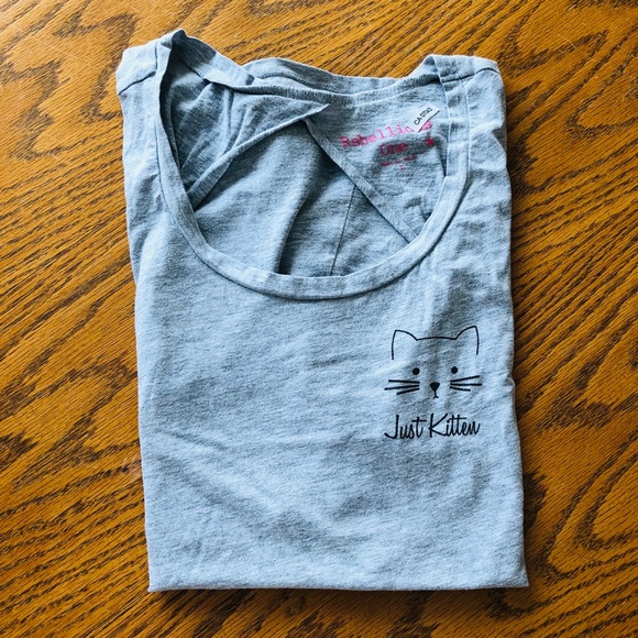 Just Kitten Sleeveless Backless Workout Top - Picture 4 of 8